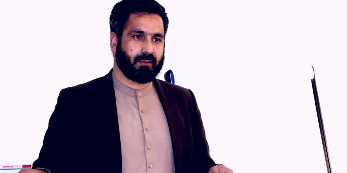 د ادبیاتو او ټولنپوهنې پخلاکوونکې لیکواله/ پوهنمل ګل رحمن رحماني