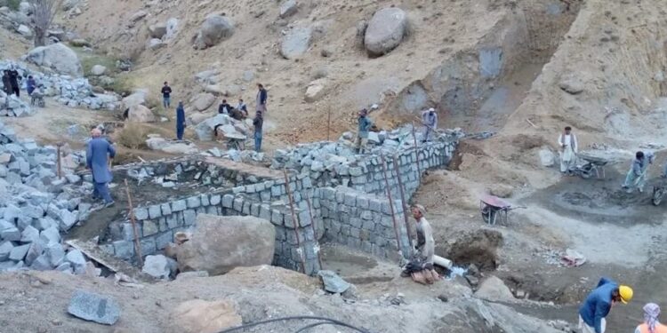 کندهار کې د «اسلامي بنسټ» په مالي ملاتړ اته چیکډېمونه جوړ شول