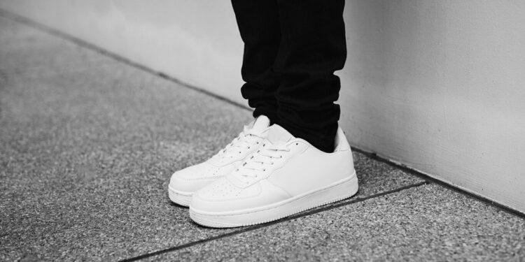 شپږسوه (لنډه کیسه)‌