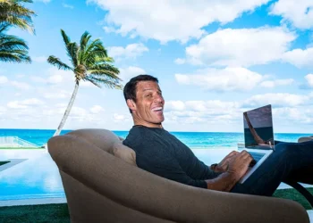 د انتوني رابینز ١٠ قوانین