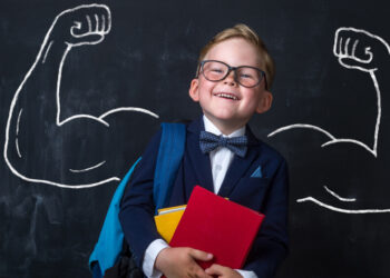 په دې ٢٢ جملو د ماشوم په ځان باندې باور زیات کړﺉ