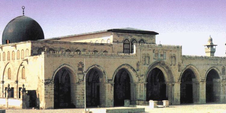 مسجد الاقصی؛ د مسلمانانو دغه سپېڅلی ځای یوولس دروازې لري