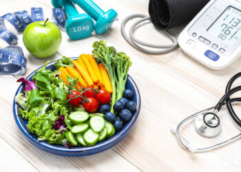 د وينې لوړ فشار د ټيټولو لپاره څه وخورو؟