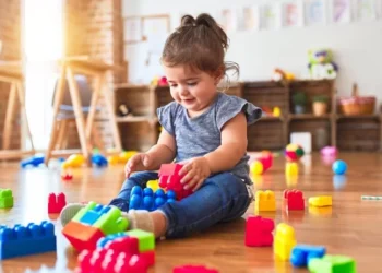 ورځنیو فعالیتونو ته د ماشوم هڅول څومره ګټور دي؟