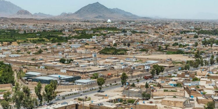 کندهار کې یو روغتیايي مرکز جوړ شو | پوهاوی‌نیوز