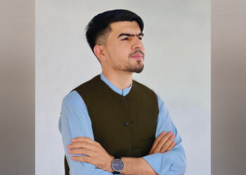 د جذاب او په زړه‌پورې شخصیت پر لور لس ګامونه