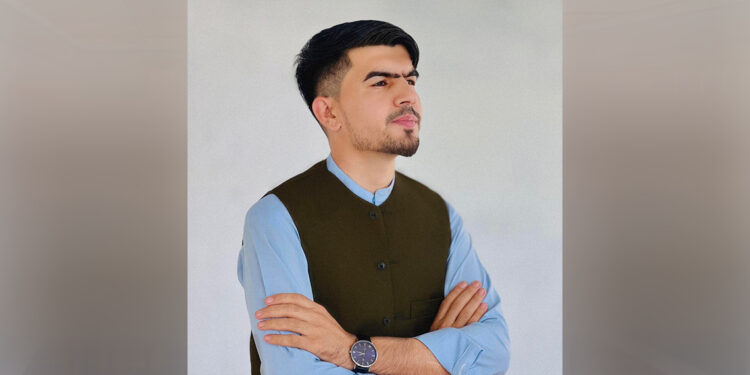 د جذاب او په زړه‌پورې شخصیت پر لور لس ګامونه