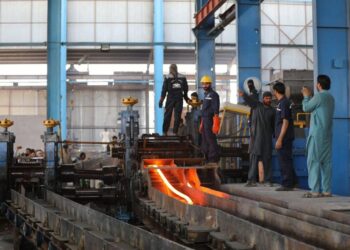 هرات کې د وسپنې ویلې‌ کولو یوه فابریکه فعاله شوه | پوهاوی‌نیوز