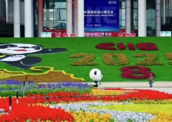 د شانګهای نړیوال وارداتي نندارتون د چینایي او افغان تصدیو تر منځ د همکاریو نوې دروازه