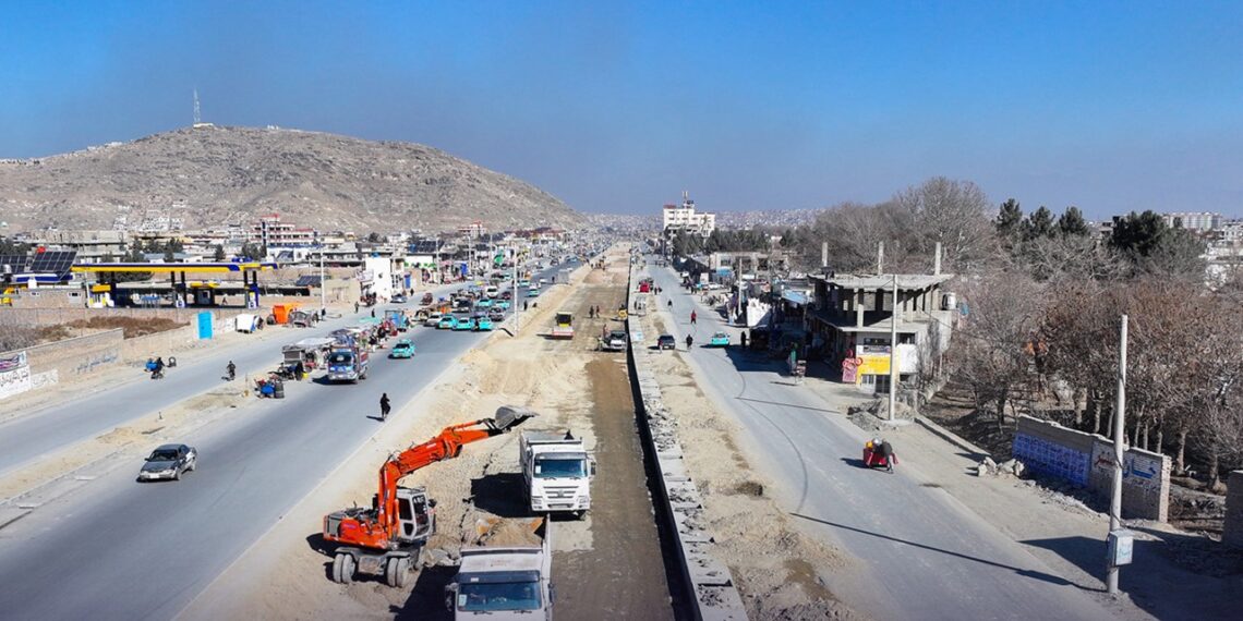 د کابل – لوګر سړک د لومړي فاز پاتې برخه به ژر قیر شي | پوهاوی‌نیوز