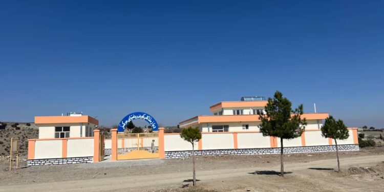 خوست کې د ۲۷ میلیون افغانیو په لګښت څلور روغتیايي مرکزونه جوړ شوي